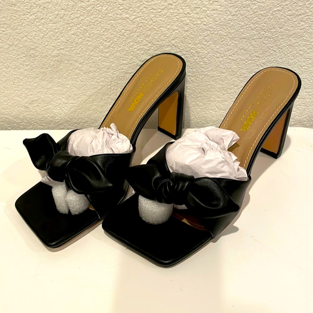 Fashion Nova Mariebelle Bryanna Bow Heels Black size 6.5 NWT